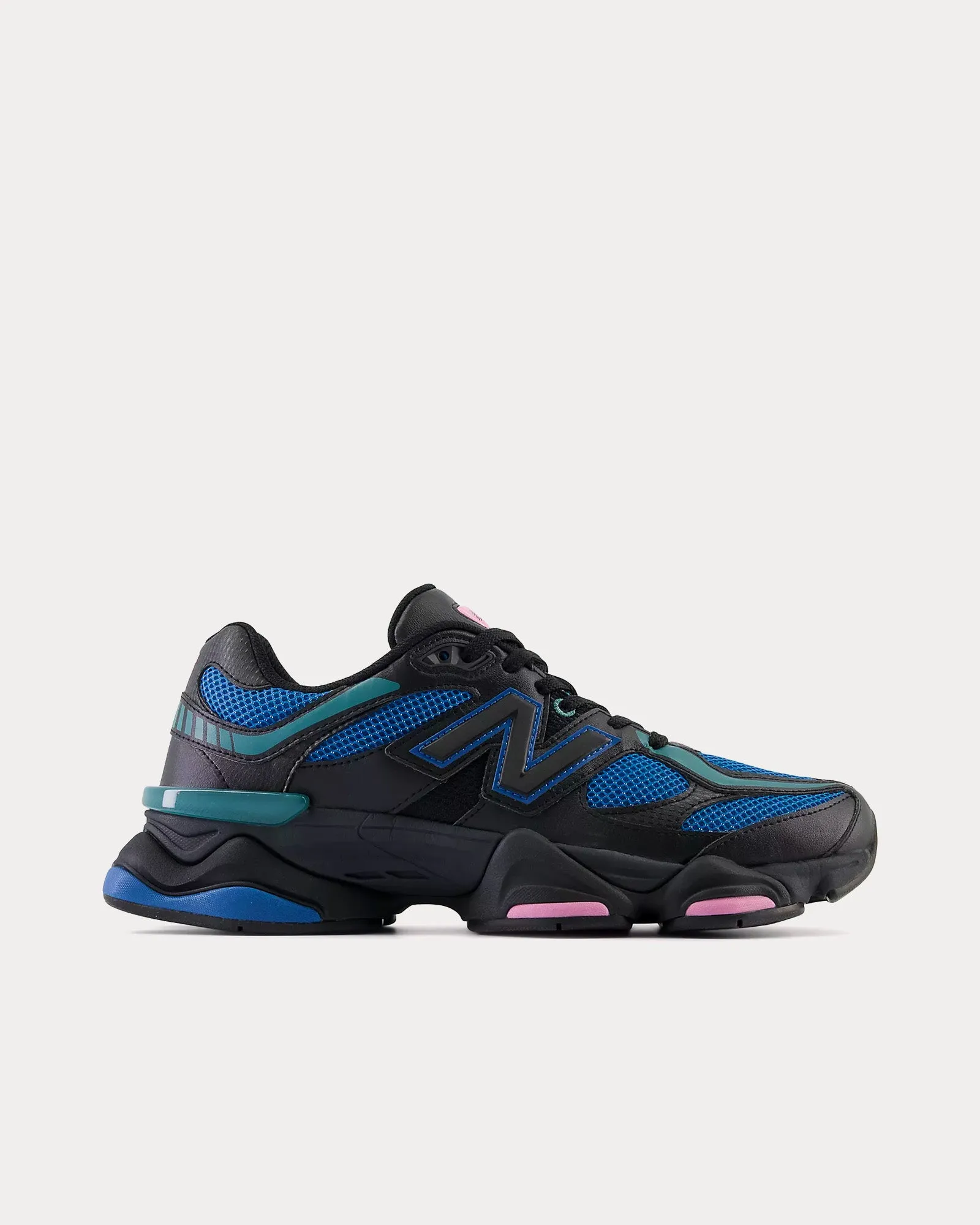 9060 Black / Blue Agate / New Spruce Low Top Sneakers