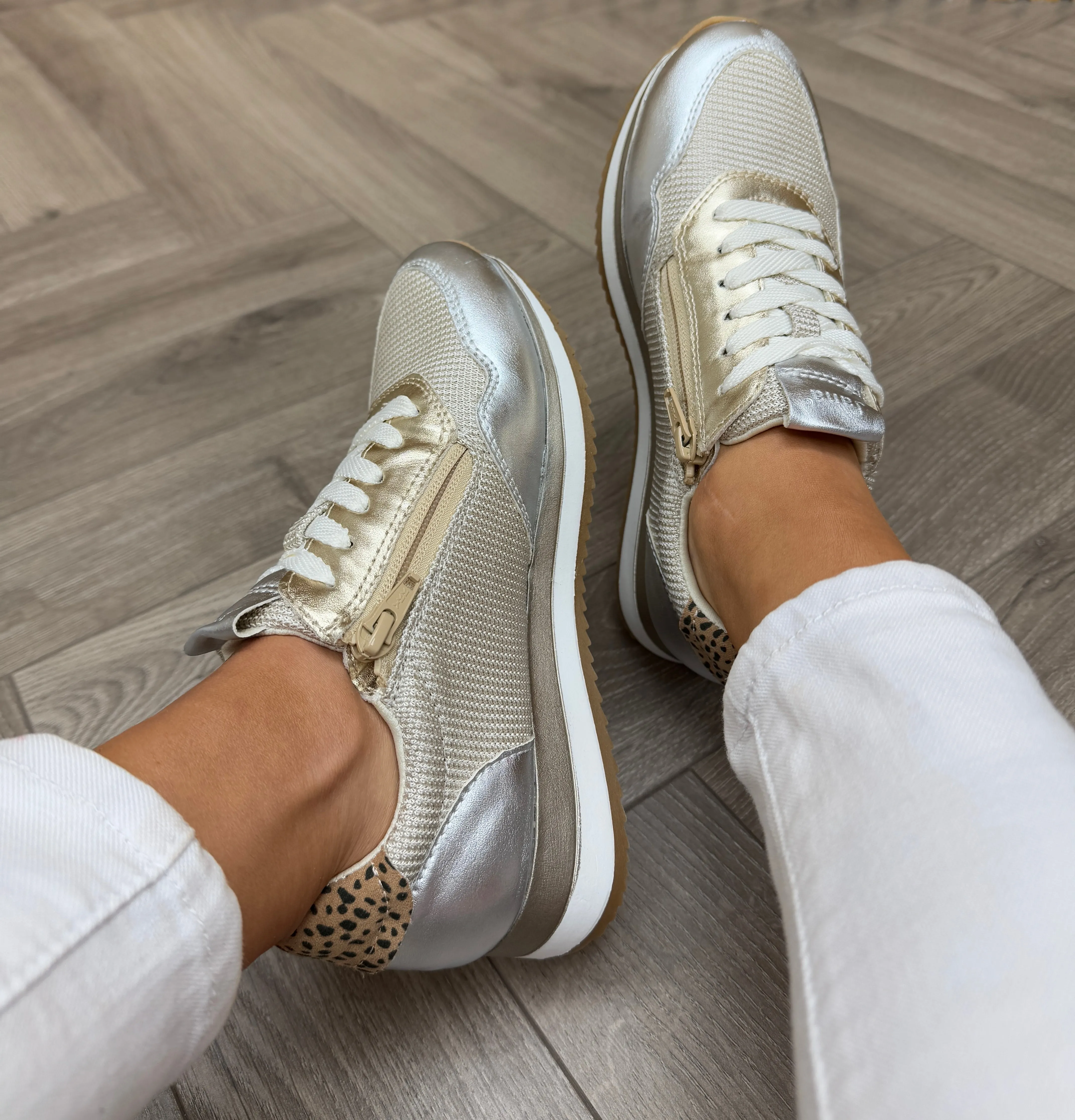 Jana (SS25) Metallic Trainer With Inside Side Zip 23782 - Metallic Comb (J3)