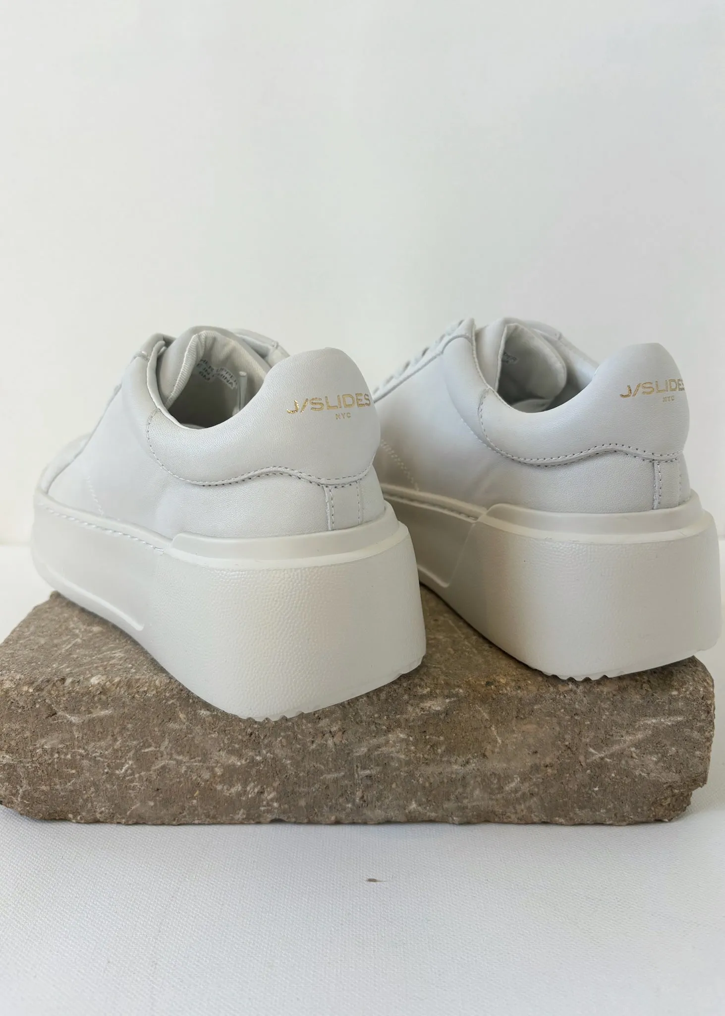 J/Slides Jo Sneakers