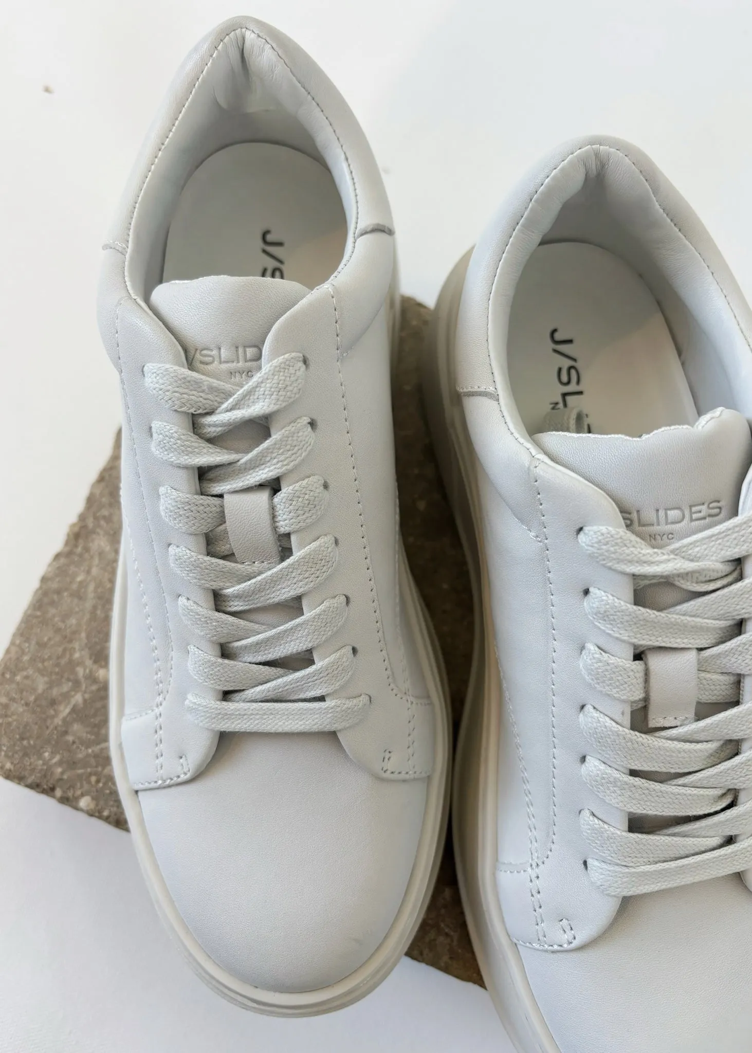 J/Slides Jo Sneakers