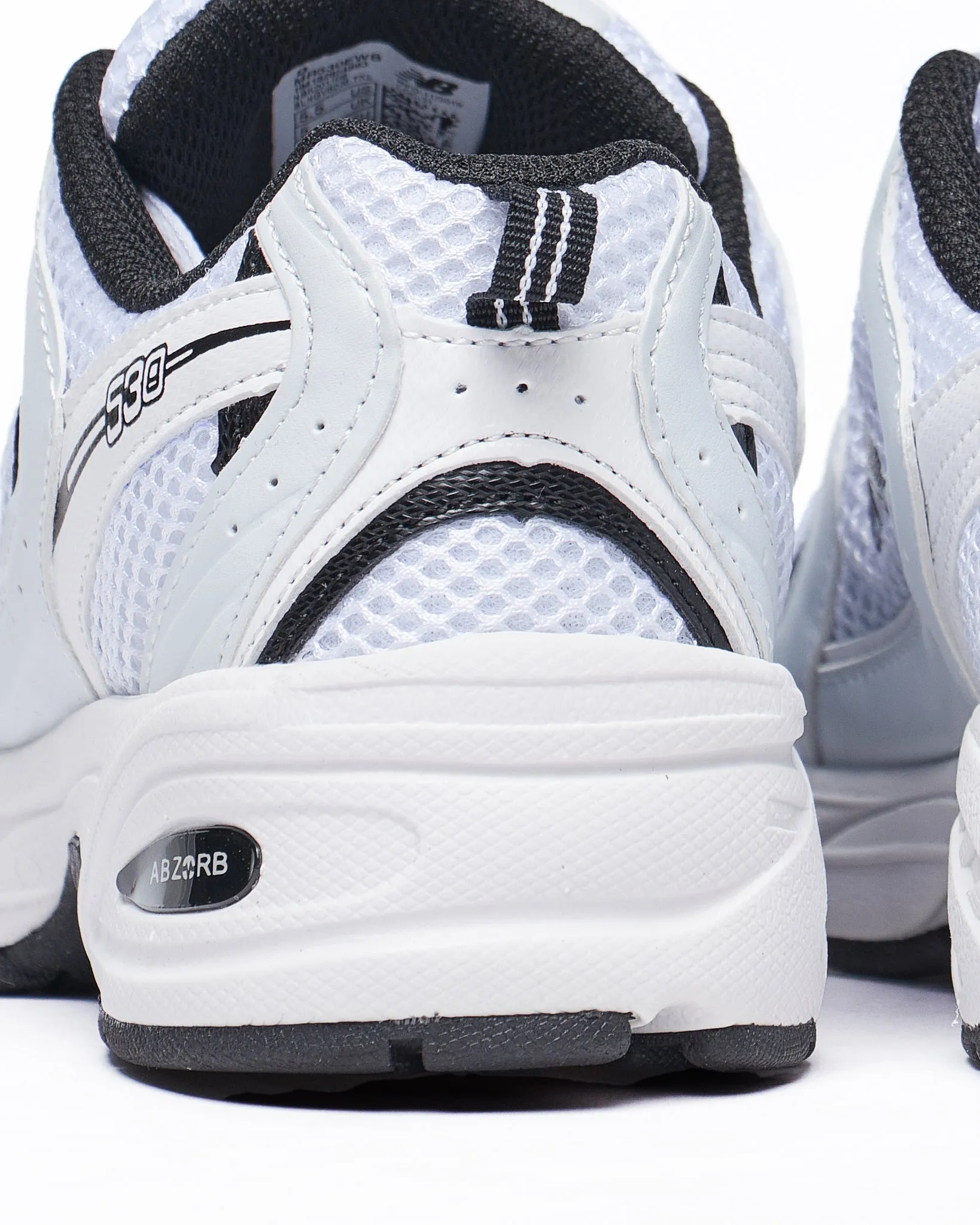 NB 530 White Black Runners Shoes 69.90