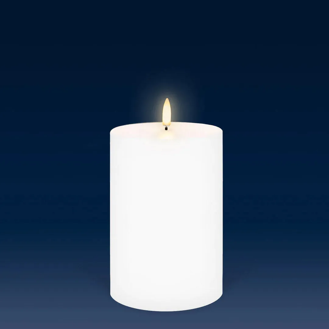 Nordic White Smooth | Flameless Candle