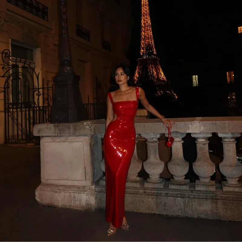 Novae - Sleek Evening Dress