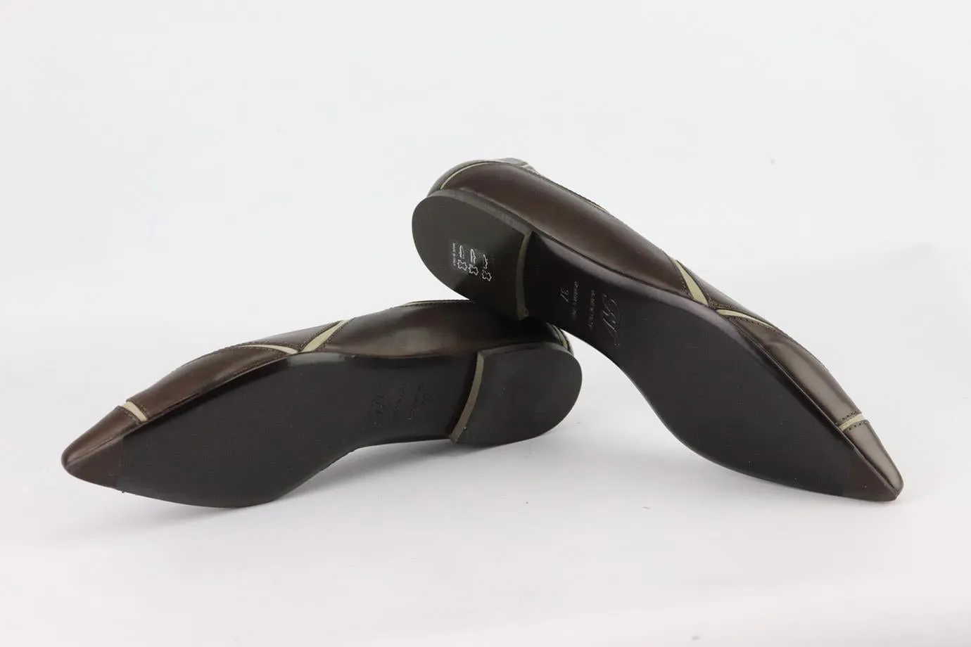 ROGER VIVIER LEATHER AND SUEDE BALLERINA FLATS EU 37 UK 4 US 7