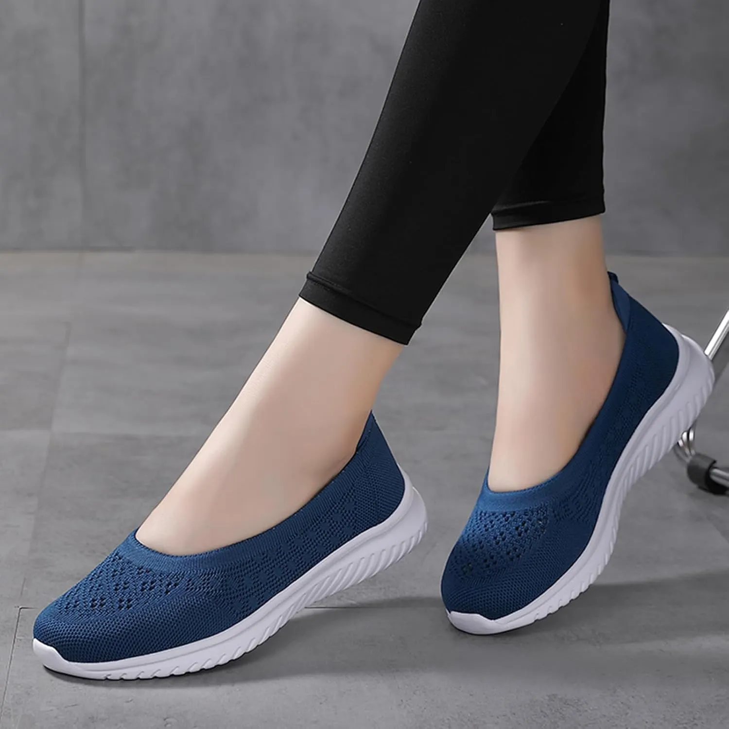 Semshedy Women's Nusing Flats Slip On Platform Walking Shoes Lightweight No Lace Sneakers