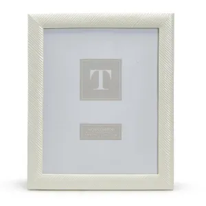 Sleek Frame