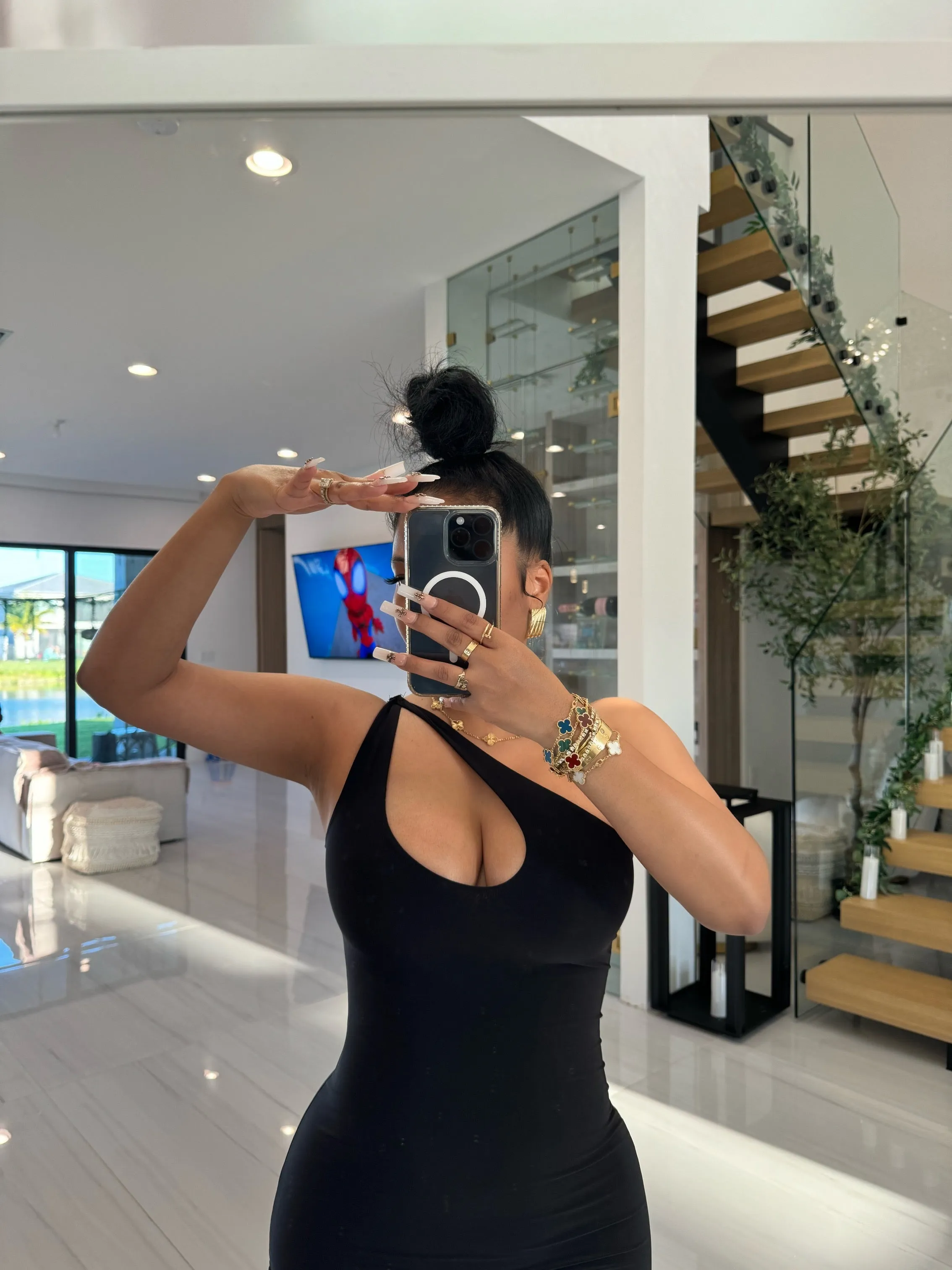 Sleek Shoulder Bodycon Dress