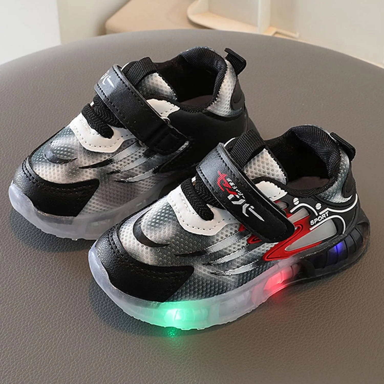 Unisex Kids' Light Up Shoes Slip On Sneaker Toddler Walking Shoes Non-Slip Breathable Sports Running Shoes