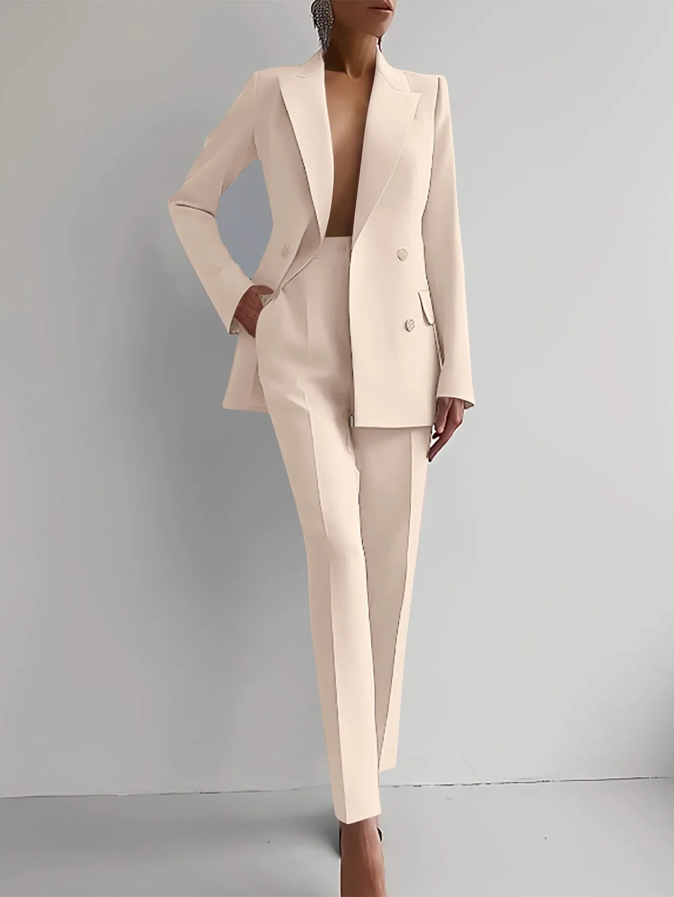 VICTORIA | Sleek Tailored Suit