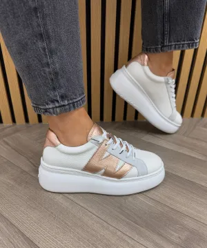 Wonders (SS25) Flatform Trainer with Metallic & Suede A-2670 - Wild Off/Trend Blanco (W20)
